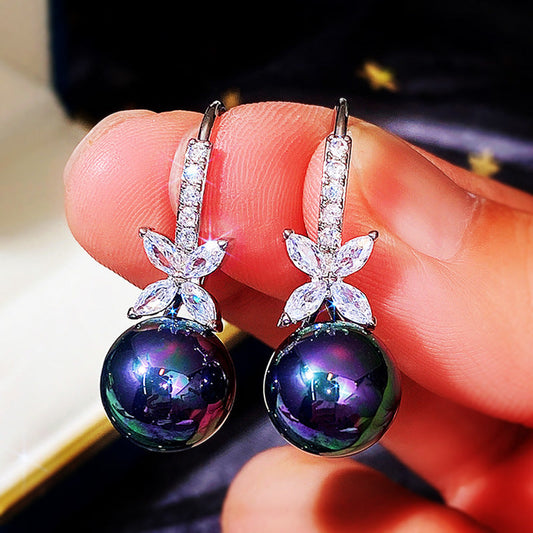 Beautiful Pearl Set with Unique Style