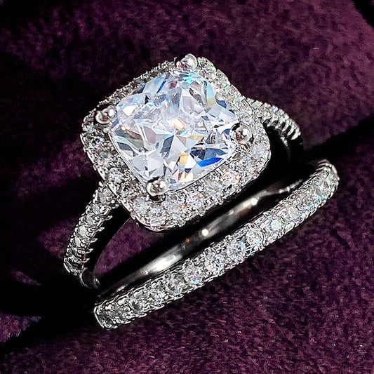 Beautiful Set with Unique Style