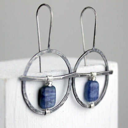 Charming Silver Earring for Any Occasion