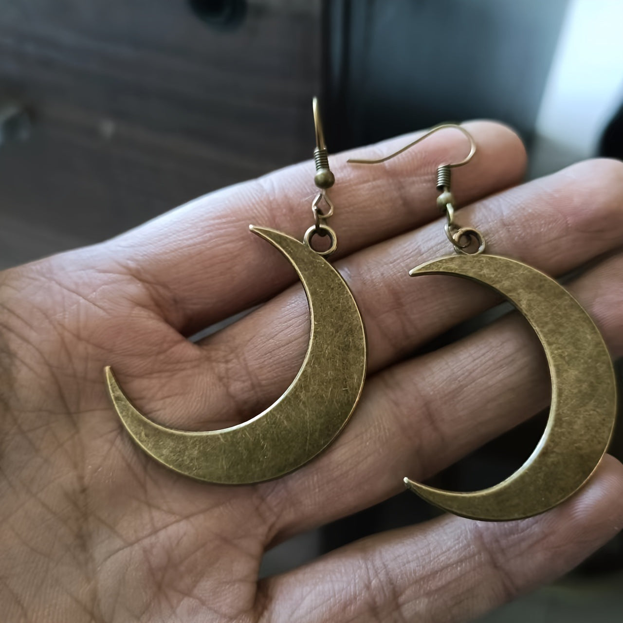 Charming Earring for Any Occasion