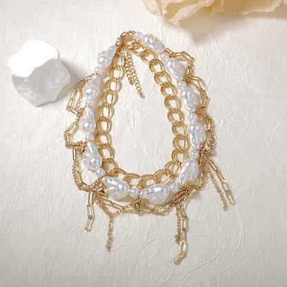 Beautiful Pearl Necklace with Unique Style