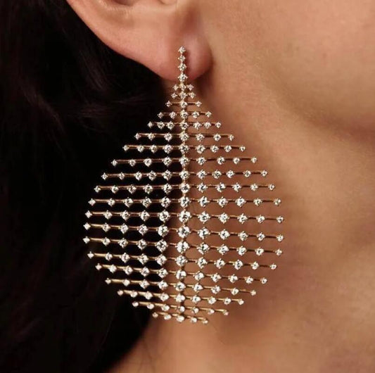 Elegant Gold Earring for Every Occasion