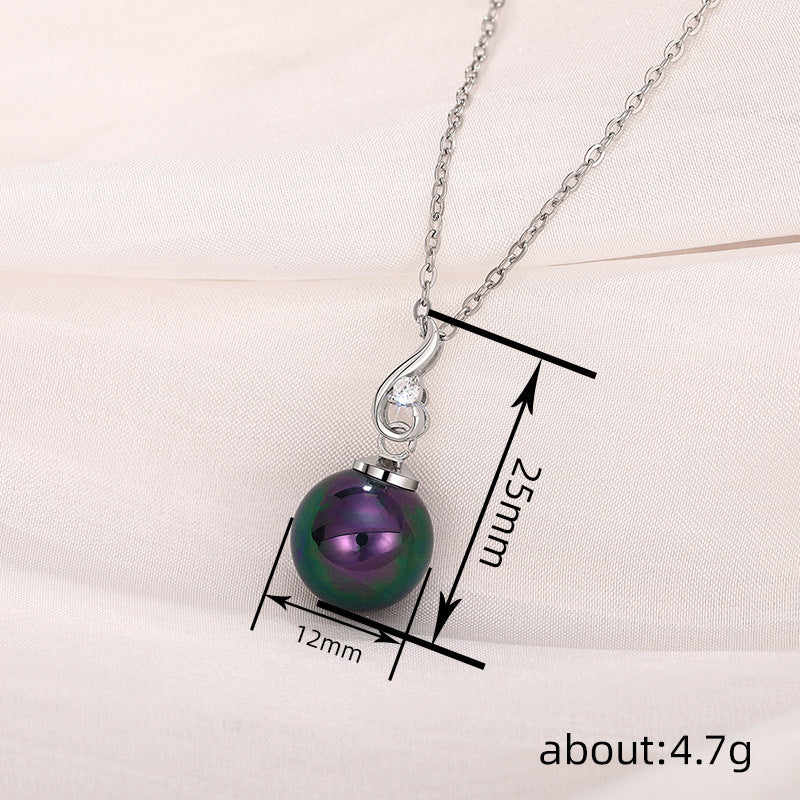 Beautiful Pearl Necklace with Unique Style