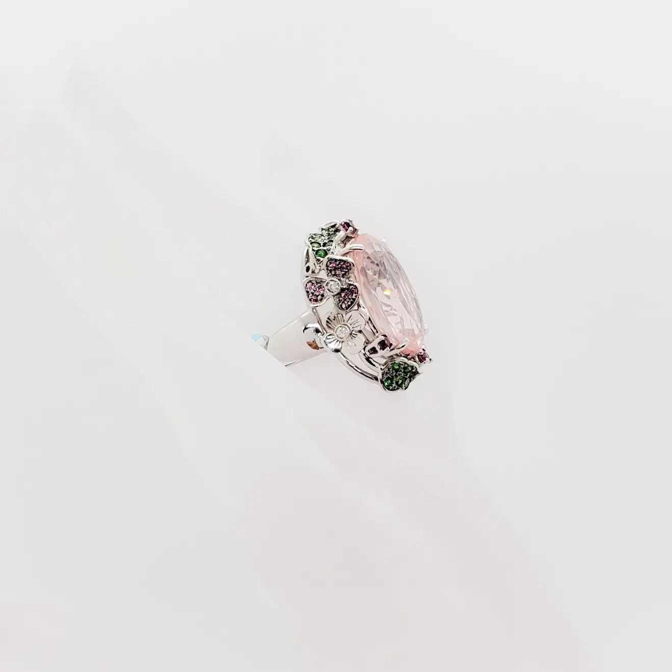 Beautiful Ring with Unique Style