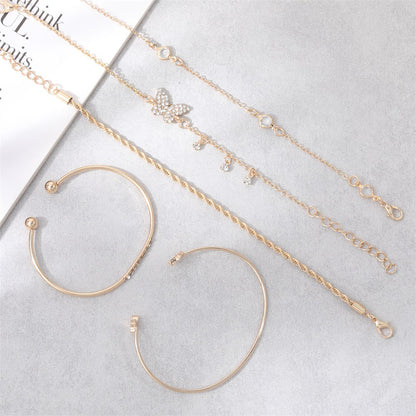 Classic Gold Bracelet with Timeless Appeal