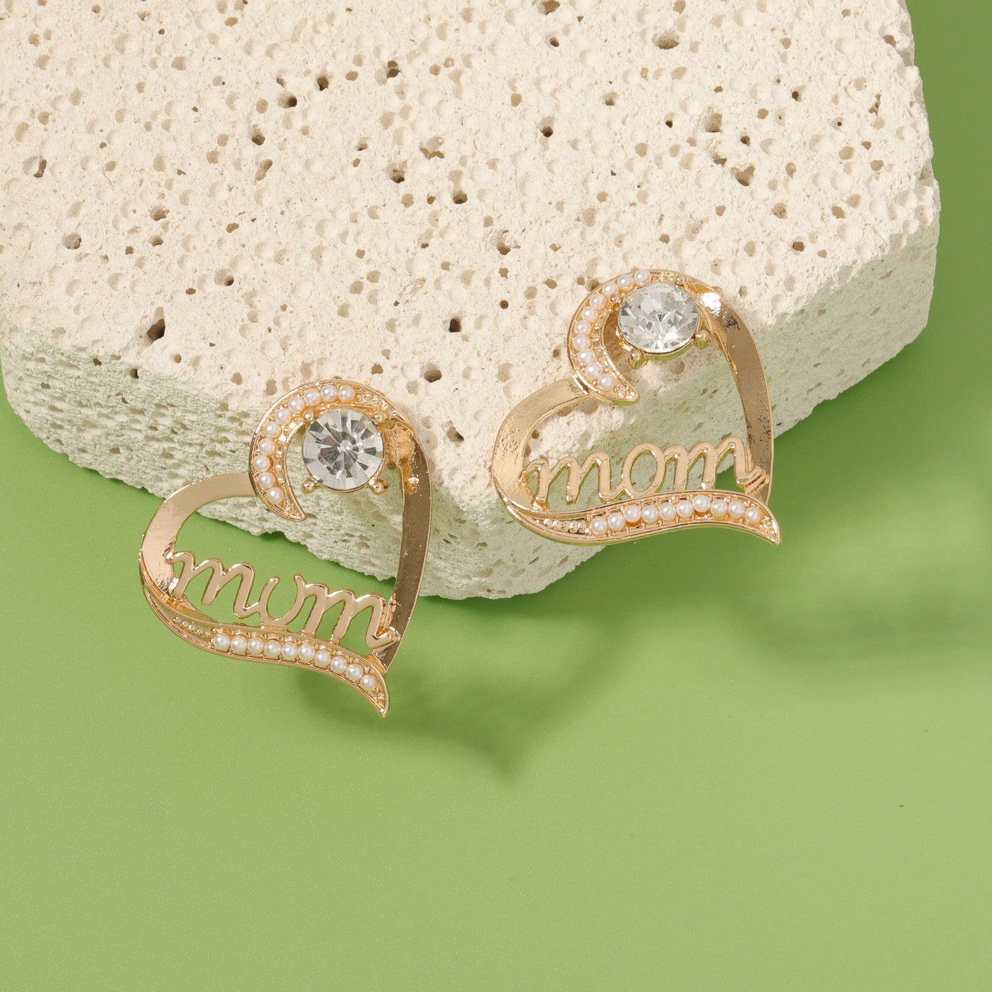 Stunning Pearl Earring for Daily Wear