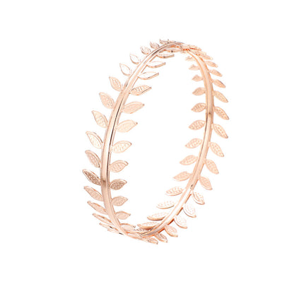 Classic Gold Bracelet with Timeless Appeal