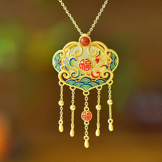 Beautiful Silver Necklace with Unique Style