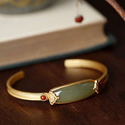 Stunning Gold Bracelet for Daily Wear
