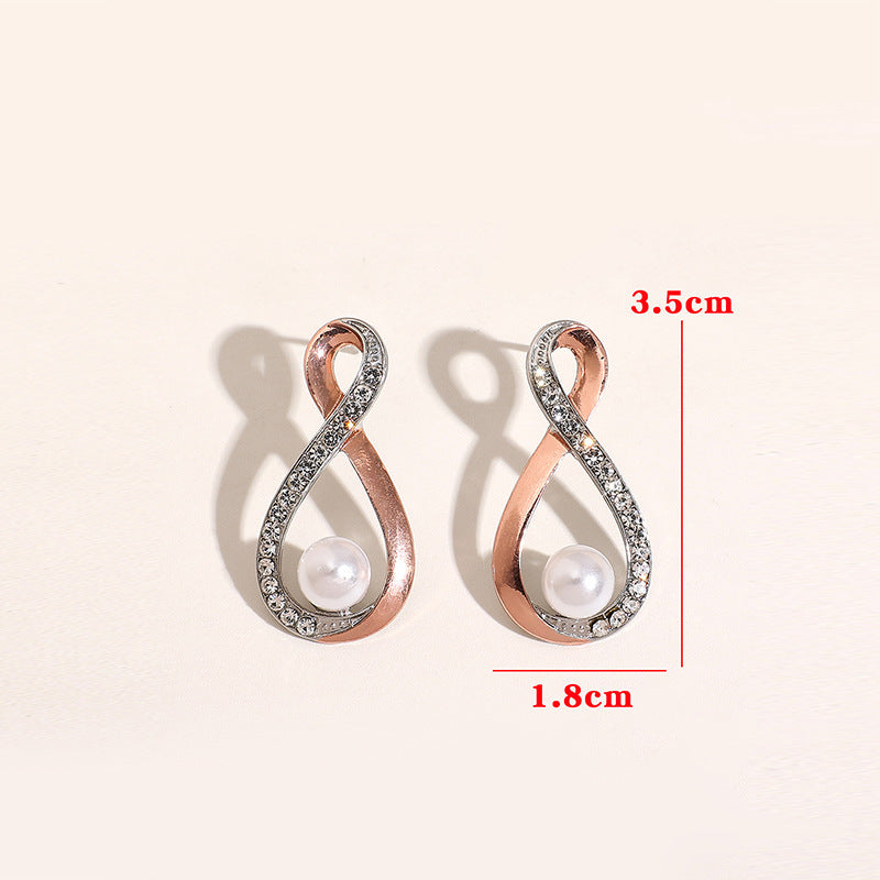 Beautiful Pearl Earring with Unique Style