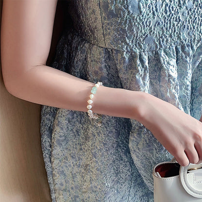 Beautiful Pearl Bracelet with Unique Style