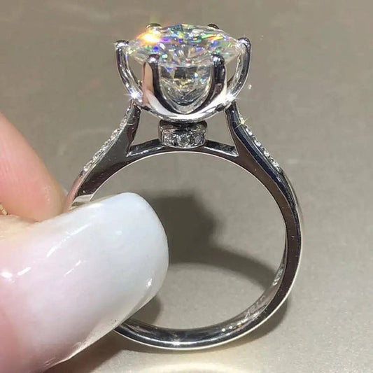 Beautiful Ring with Unique Style