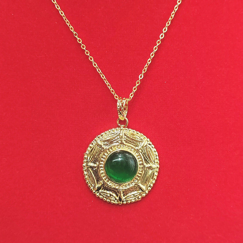 Classic Necklace with Timeless Appeal