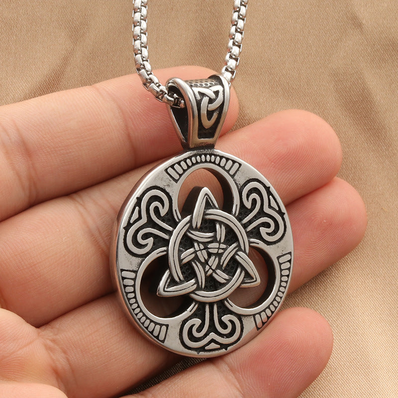 Elegant Pendant for Every Occasion