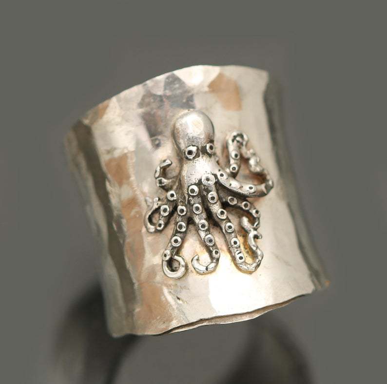 Charming Ring for Any Occasion