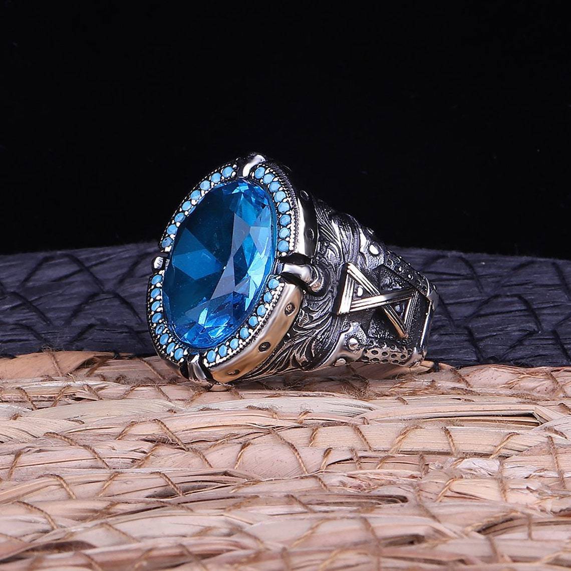 Classic Ring with Timeless Appeal
