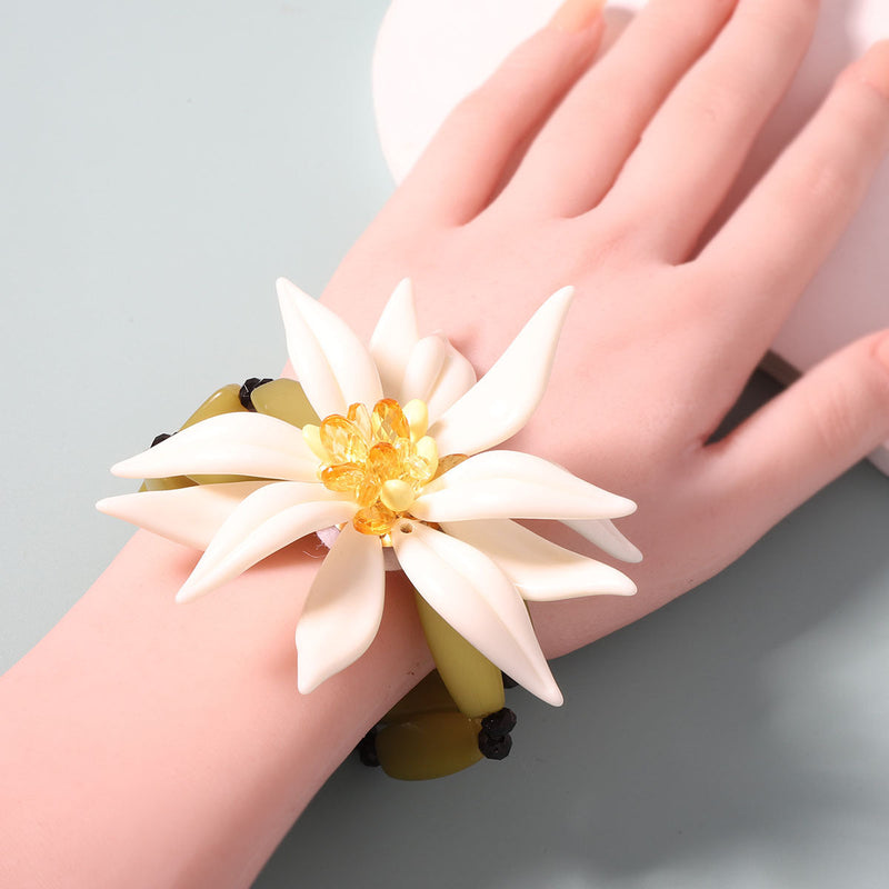 Beautiful Bracelet with Unique Style