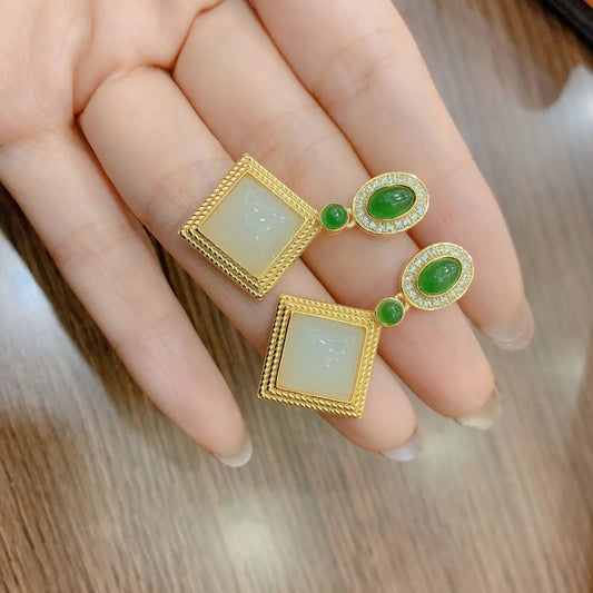 Elegant Silver Earring for Every Occasion