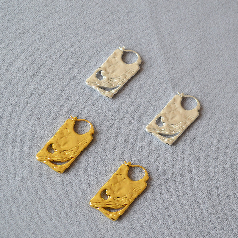 Beautiful Gold Earring with Unique Style