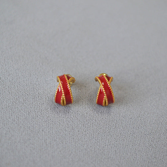 Delicate Artisan Gold Earring
