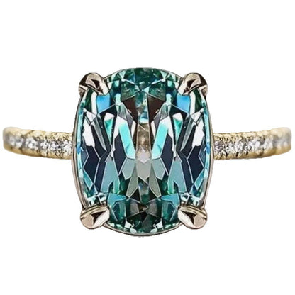 Classic Gold Ring with Timeless Appeal