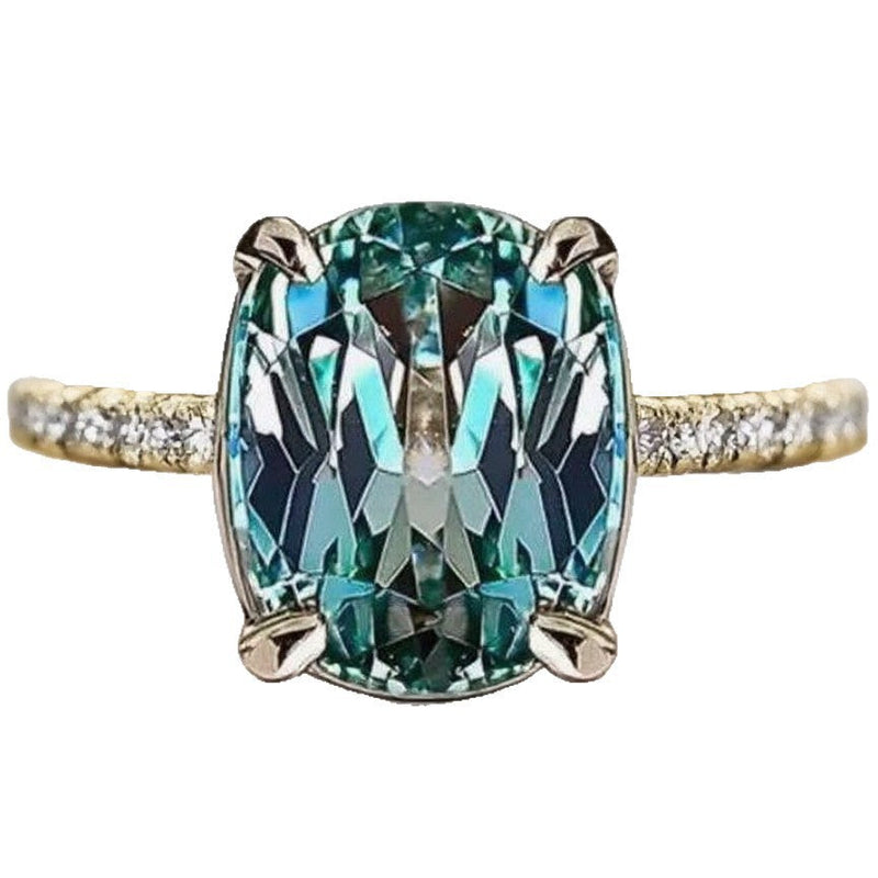 Classic Gold Ring with Timeless Appeal