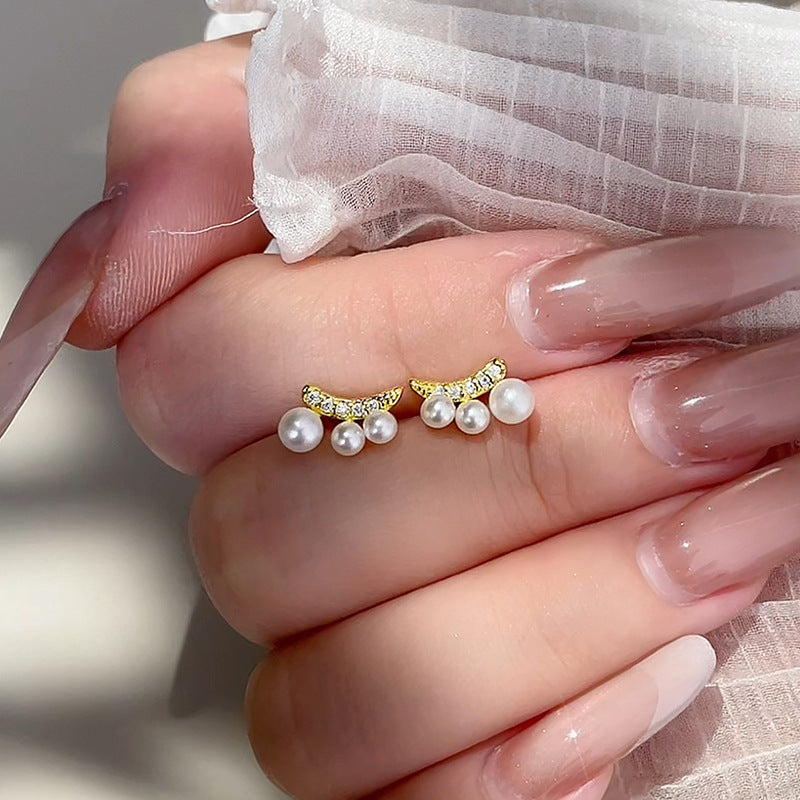 Romantic Pearl Earring for Special Moments