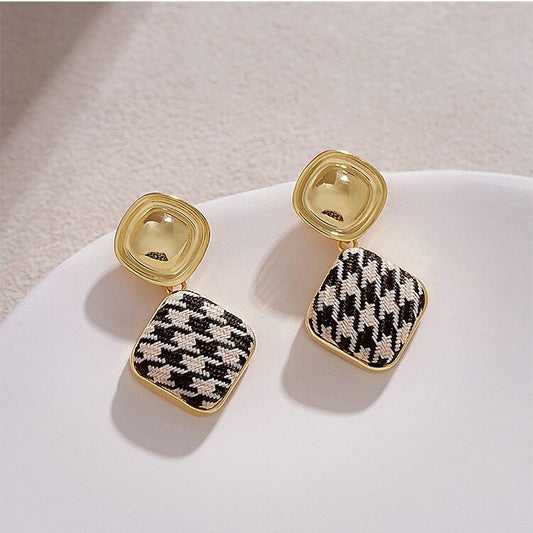 Romantic Earring for Special Moments