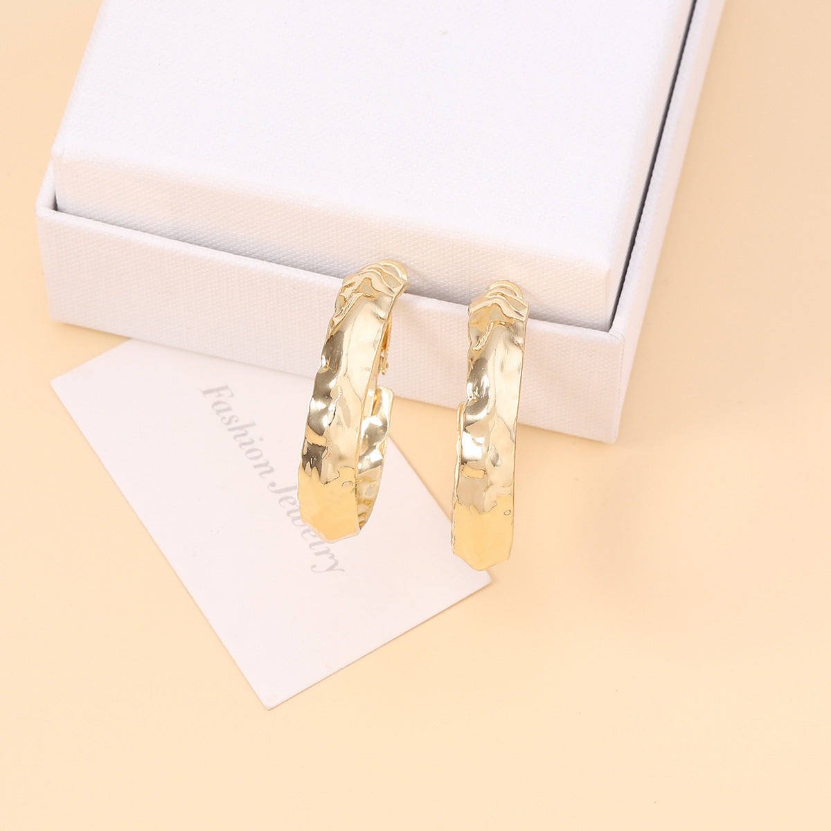 Charming Piece for Any Occasion