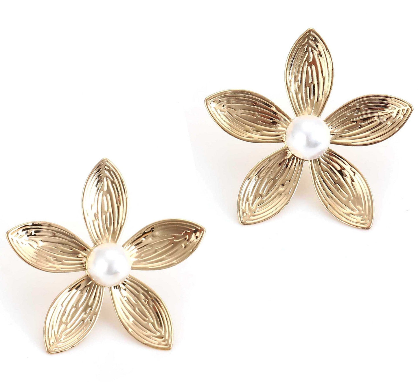 Classic Pearl Earring with Timeless Appeal