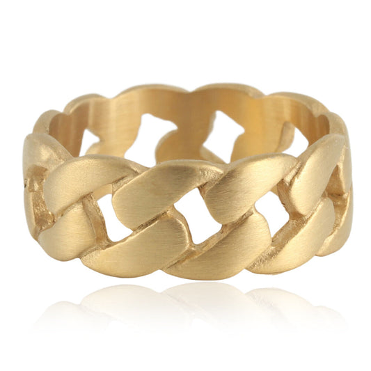 Classic Chain with Timeless Appeal