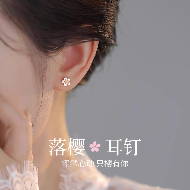 Stunning Pearl Earring for Daily Wear