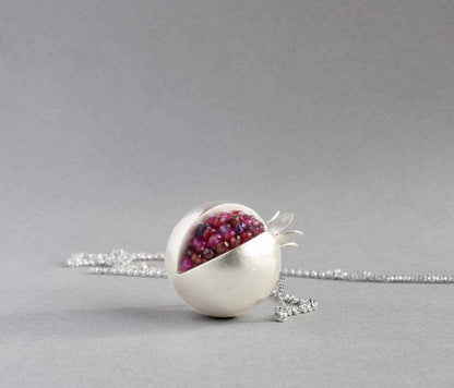 Stunning Necklace for Daily Wear