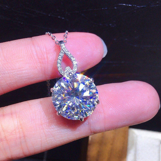 Romantic Necklace for Special Moments