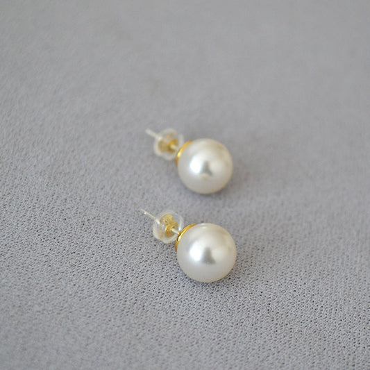 Romantic Silver Earring for Special Moments