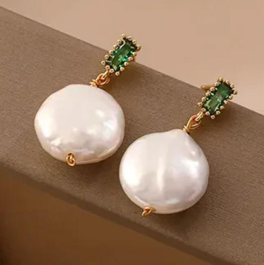 Classic Pearl Earring with Timeless Appeal