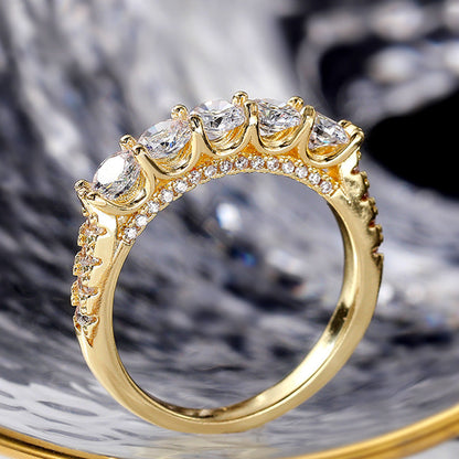Charming Gold Bracelet for Any Occasion