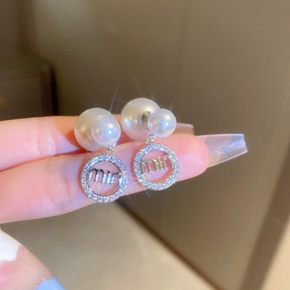 Charming Pearl Earring for Any Occasion