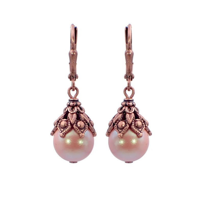 Charming Pearl Earring for Any Occasion