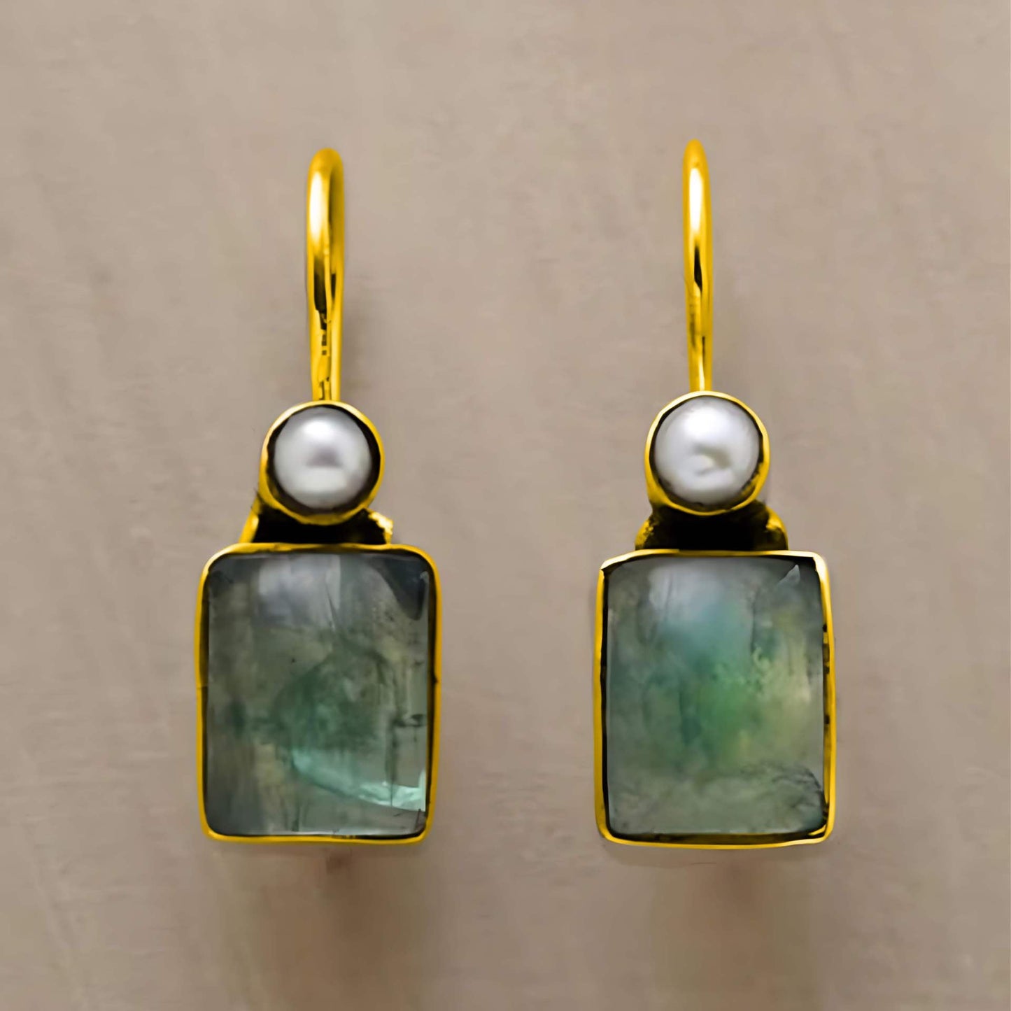 Romantic Pearl Earring for Special Moments