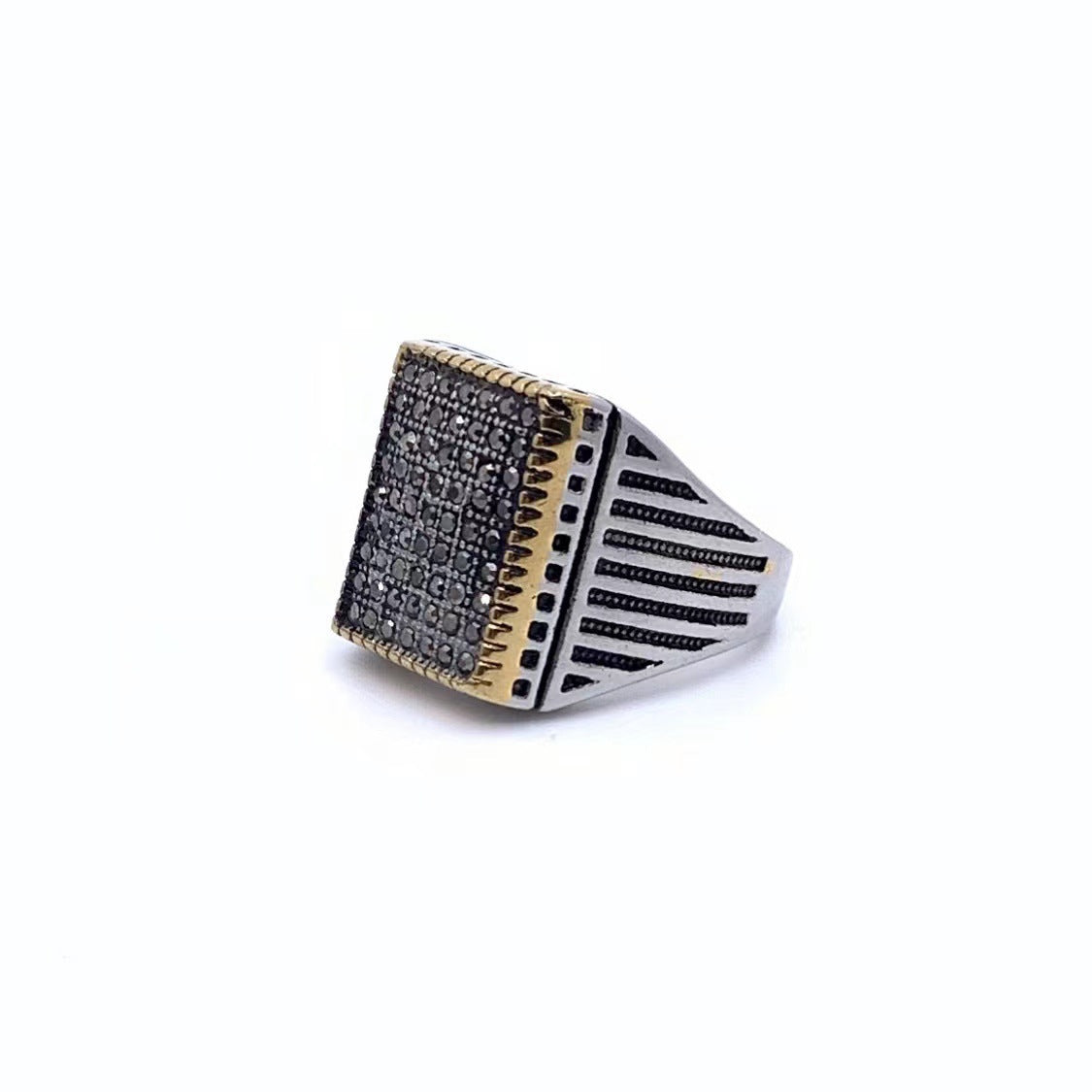 Stunning Ring for Daily Wear