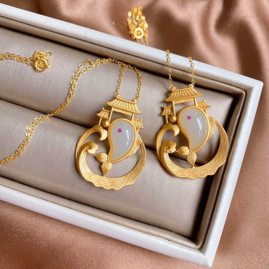 Beautiful Pendant with Unique Style