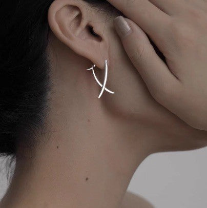 Charming Silver Earring for Any Occasion