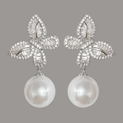 Beautiful Pearl Earring with Unique Style