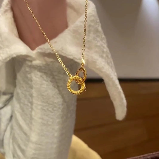 Stunning Gold Necklace for Daily Wear