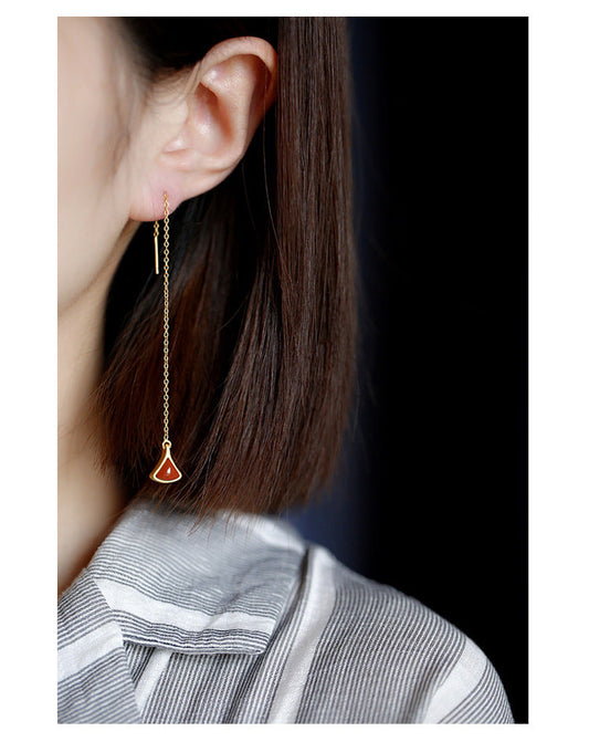 Charming Silver Earring for Any Occasion
