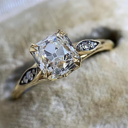 Charming Gold Ring for Any Occasion