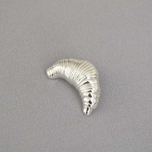 Charming Silver Piece for Any Occasion