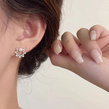 Stunning Pearl Earring for Daily Wear