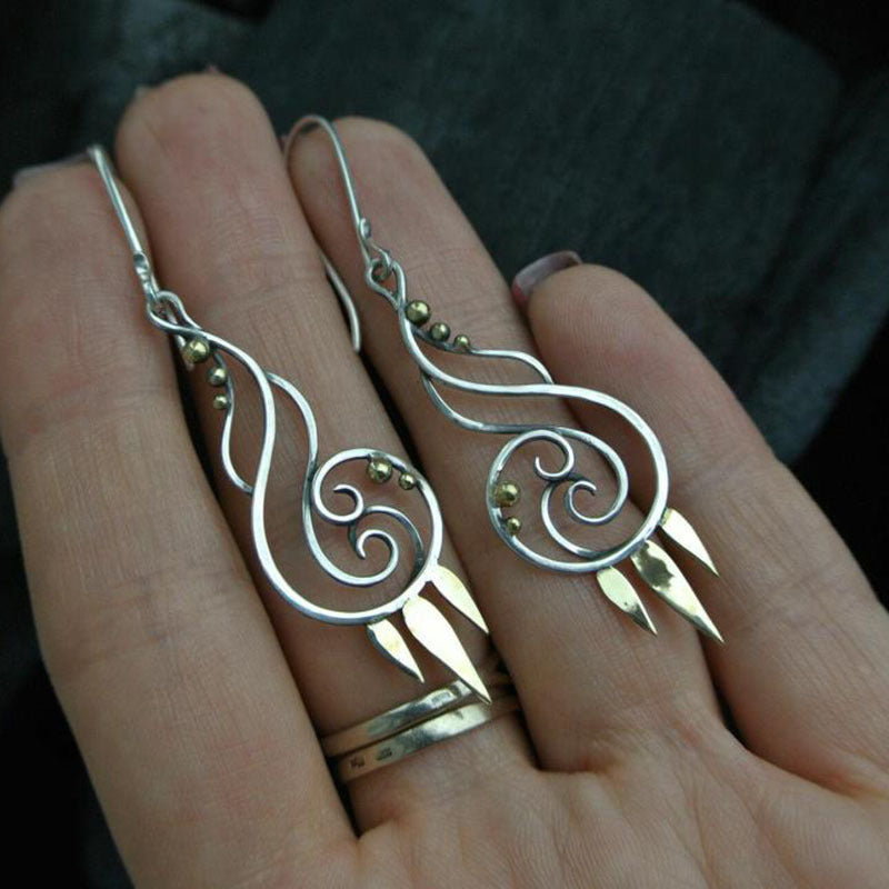 Charming Earring for Any Occasion